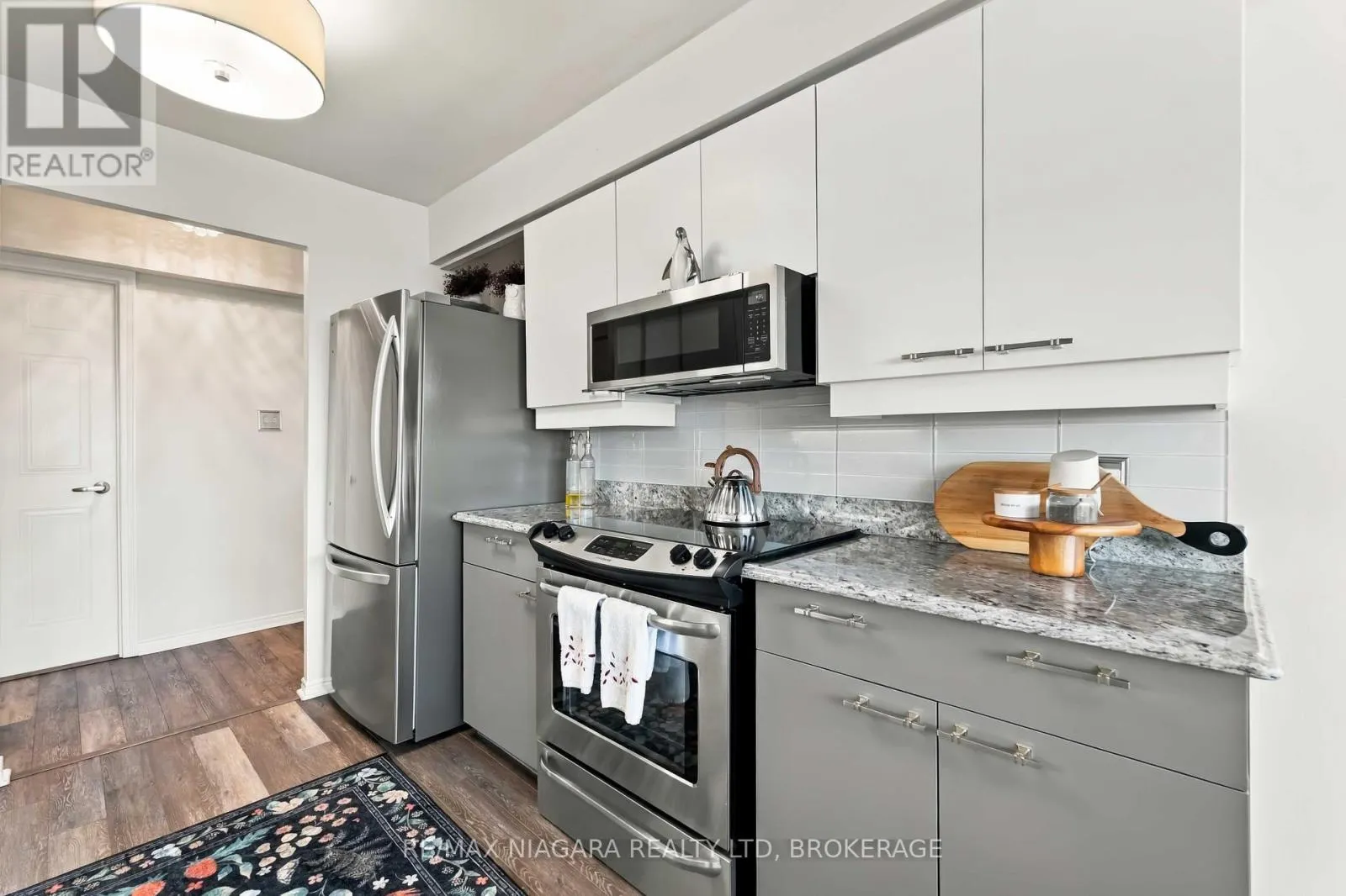 704 - 5100 DORCHESTER ROAD #704