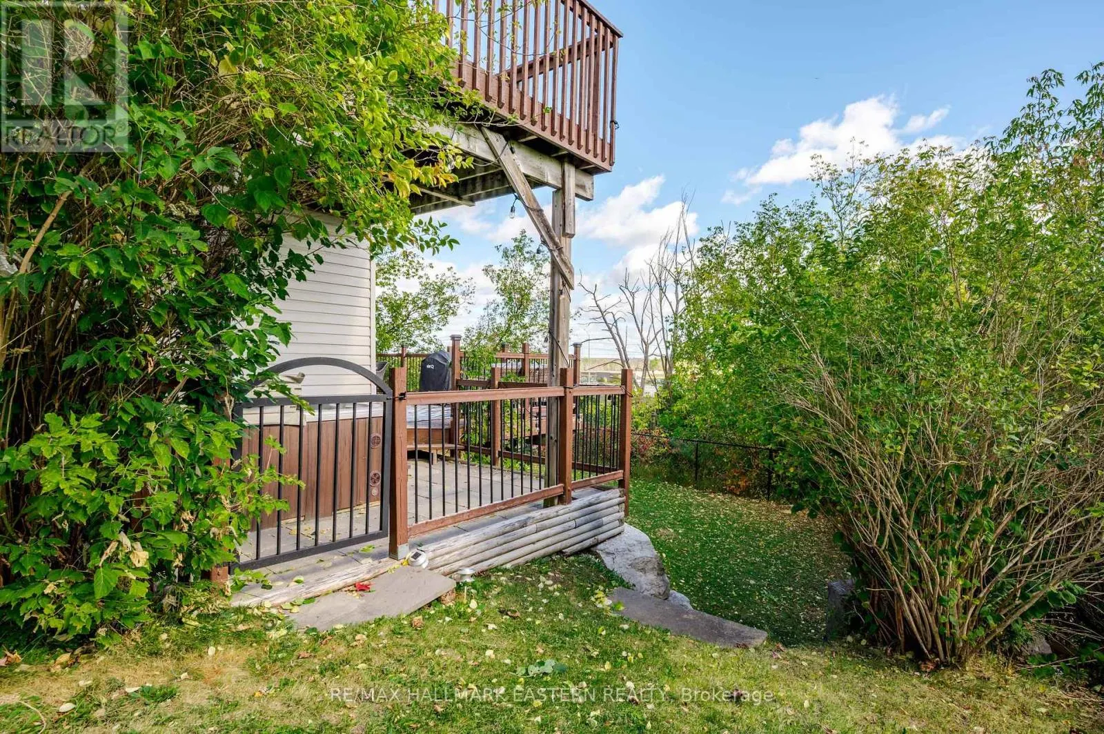 688 TRAILVIEW DRIVE