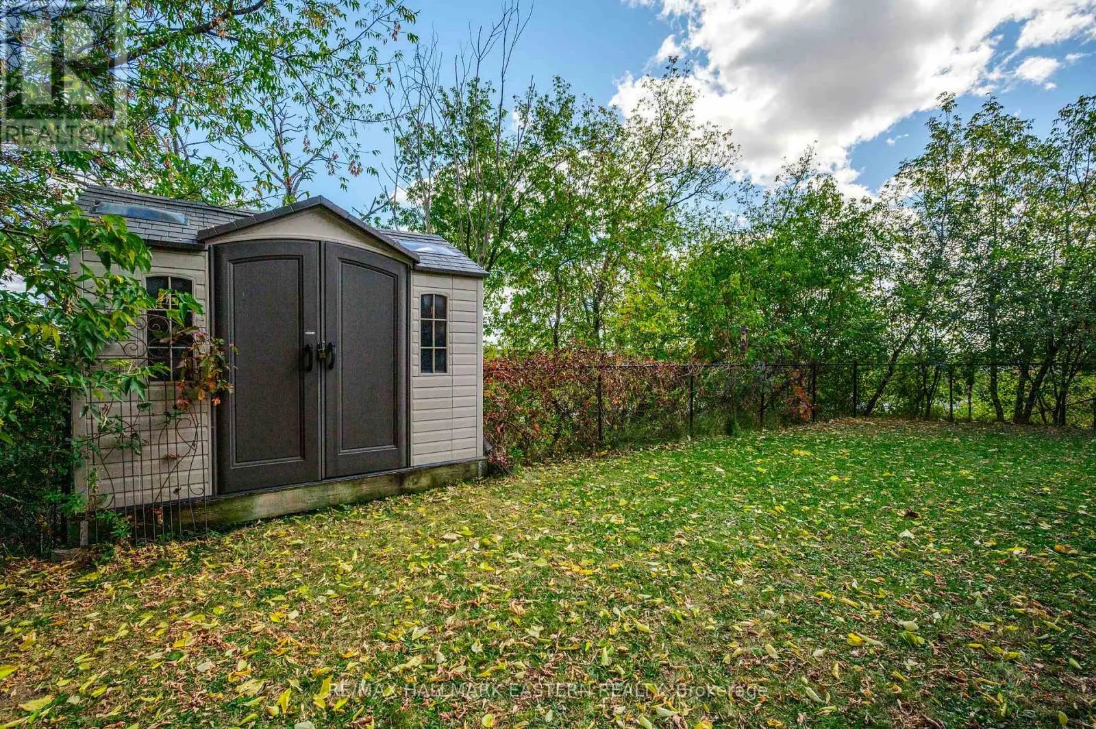 688 TRAILVIEW DRIVE