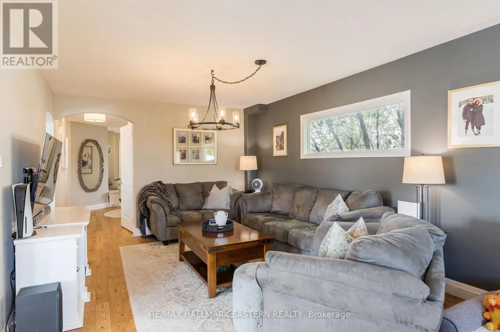688 TRAILVIEW DRIVE