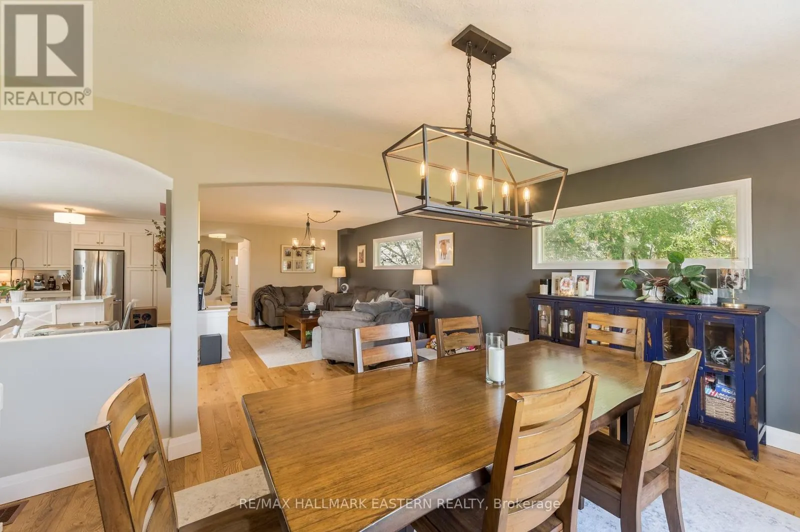 688 TRAILVIEW DRIVE
