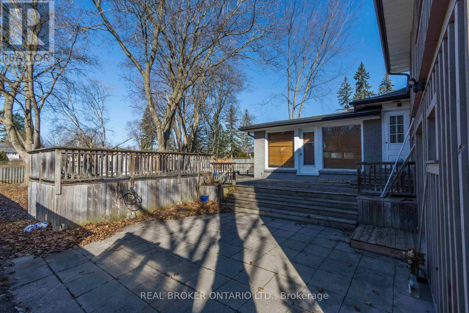 250 MACDONALD AVENUE