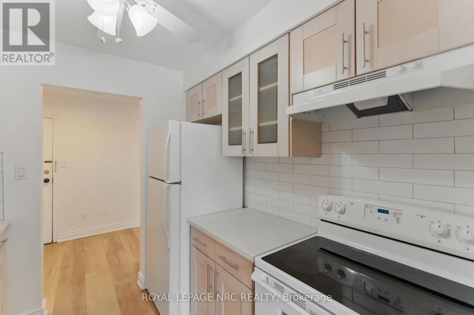 113 - 4209 HIXON STREET #113