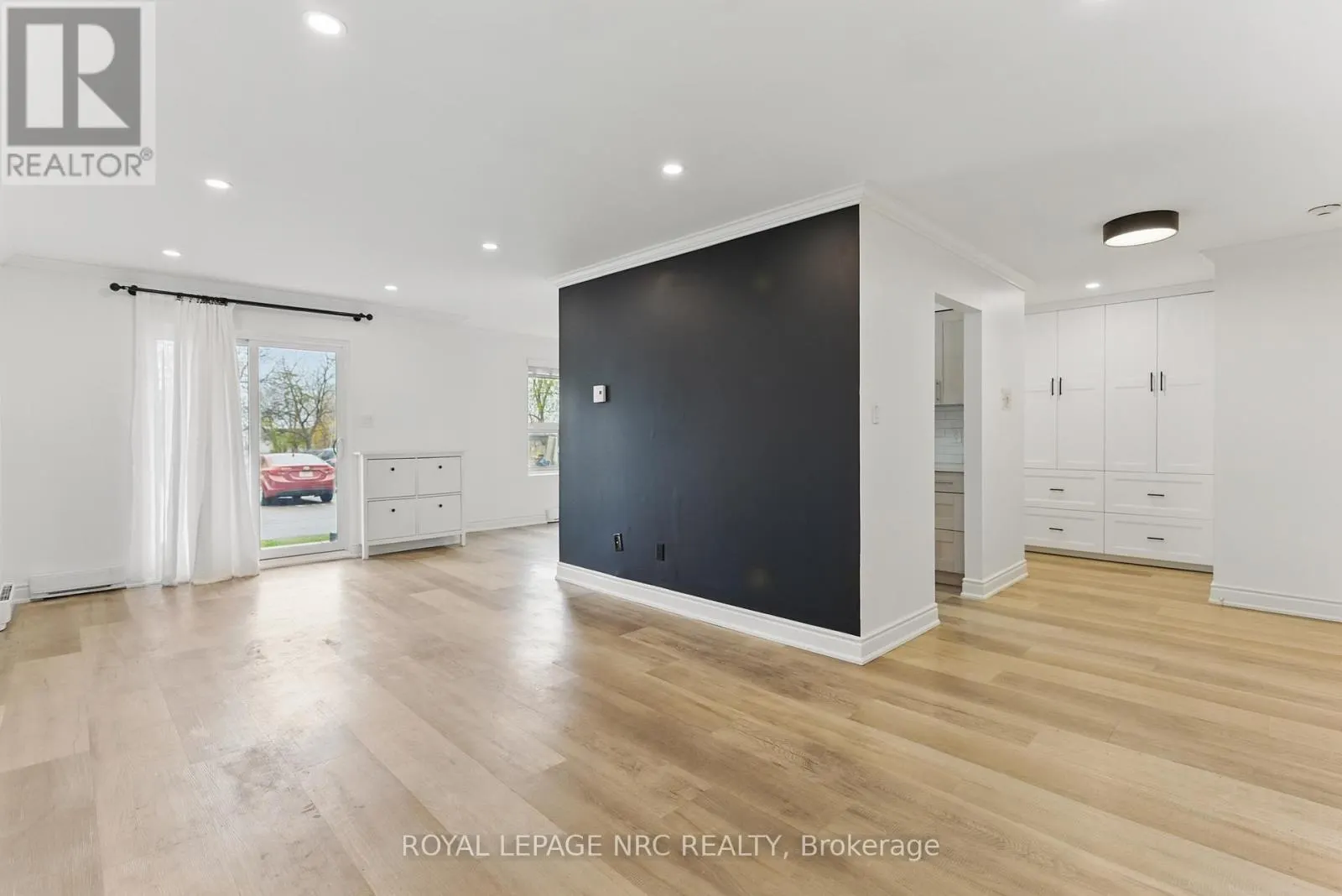 113 - 4209 HIXON STREET #113