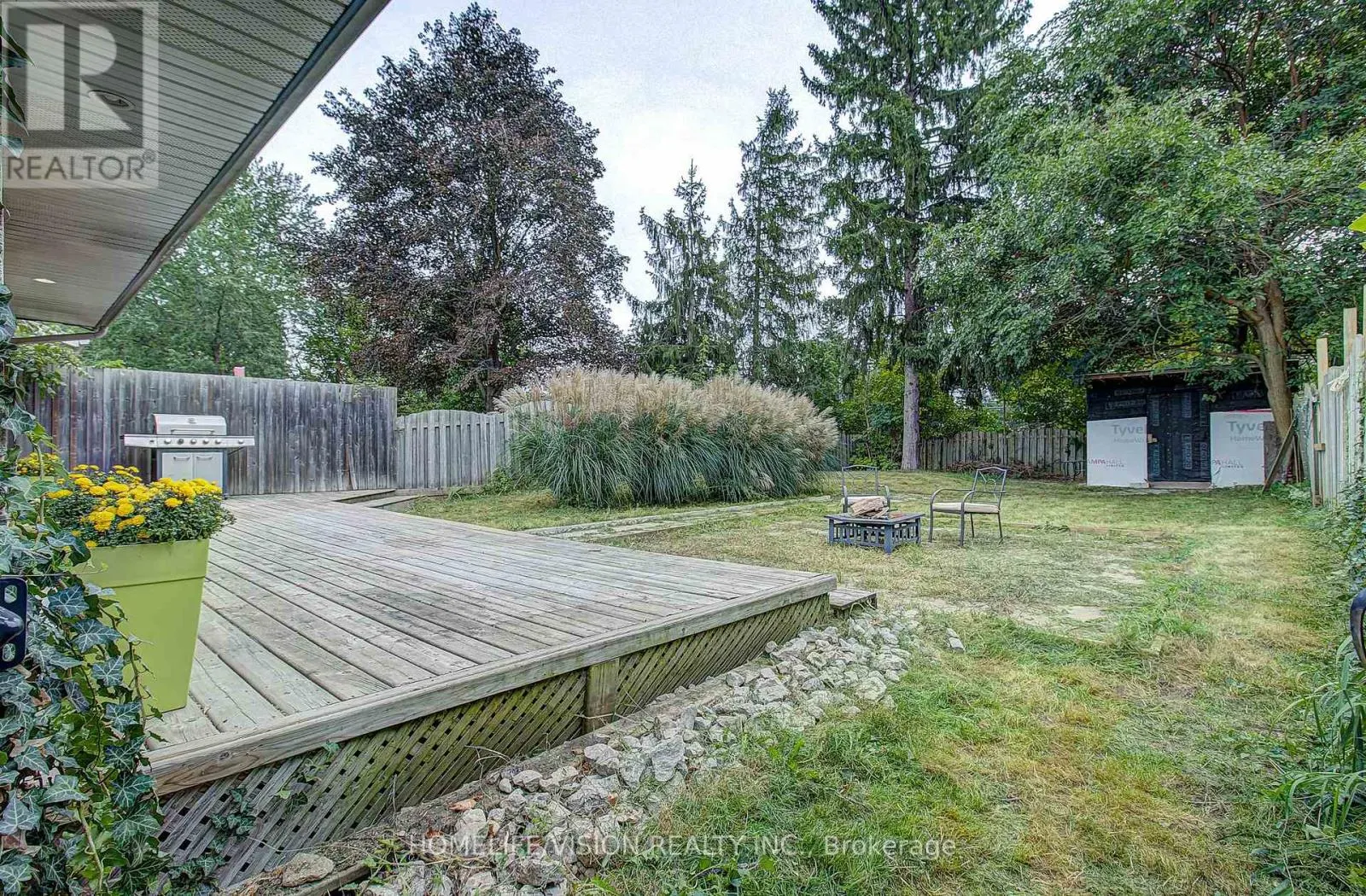 25 RADCLIFFE DRIVE