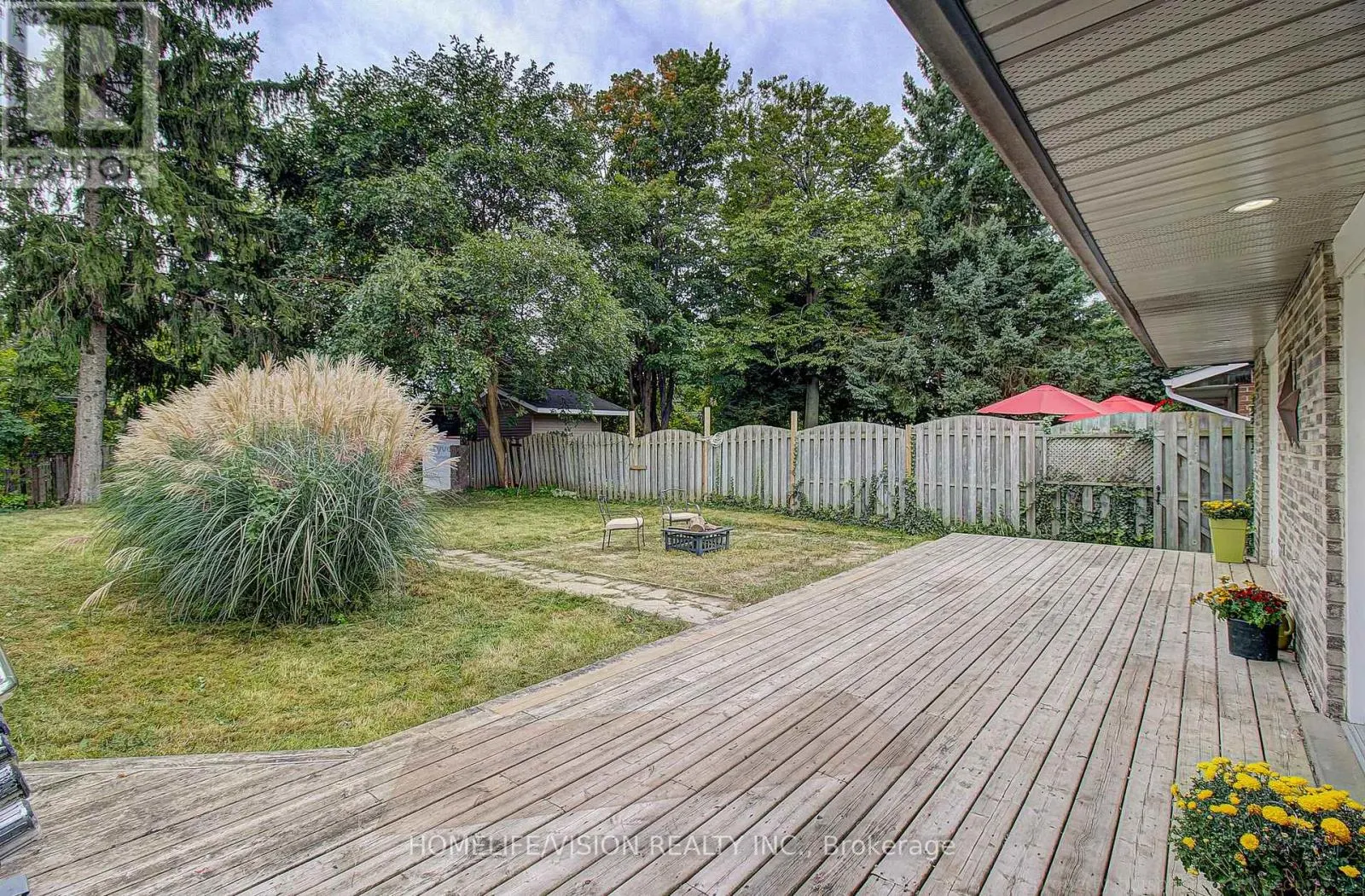 25 RADCLIFFE DRIVE