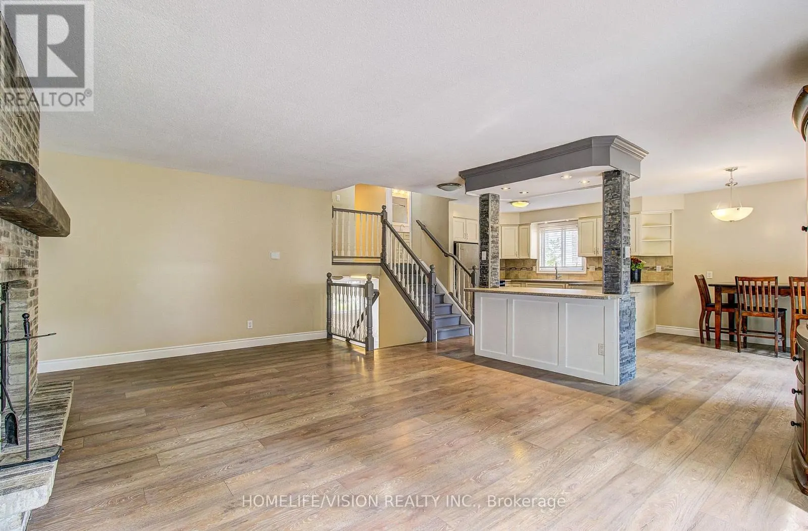 25 RADCLIFFE DRIVE