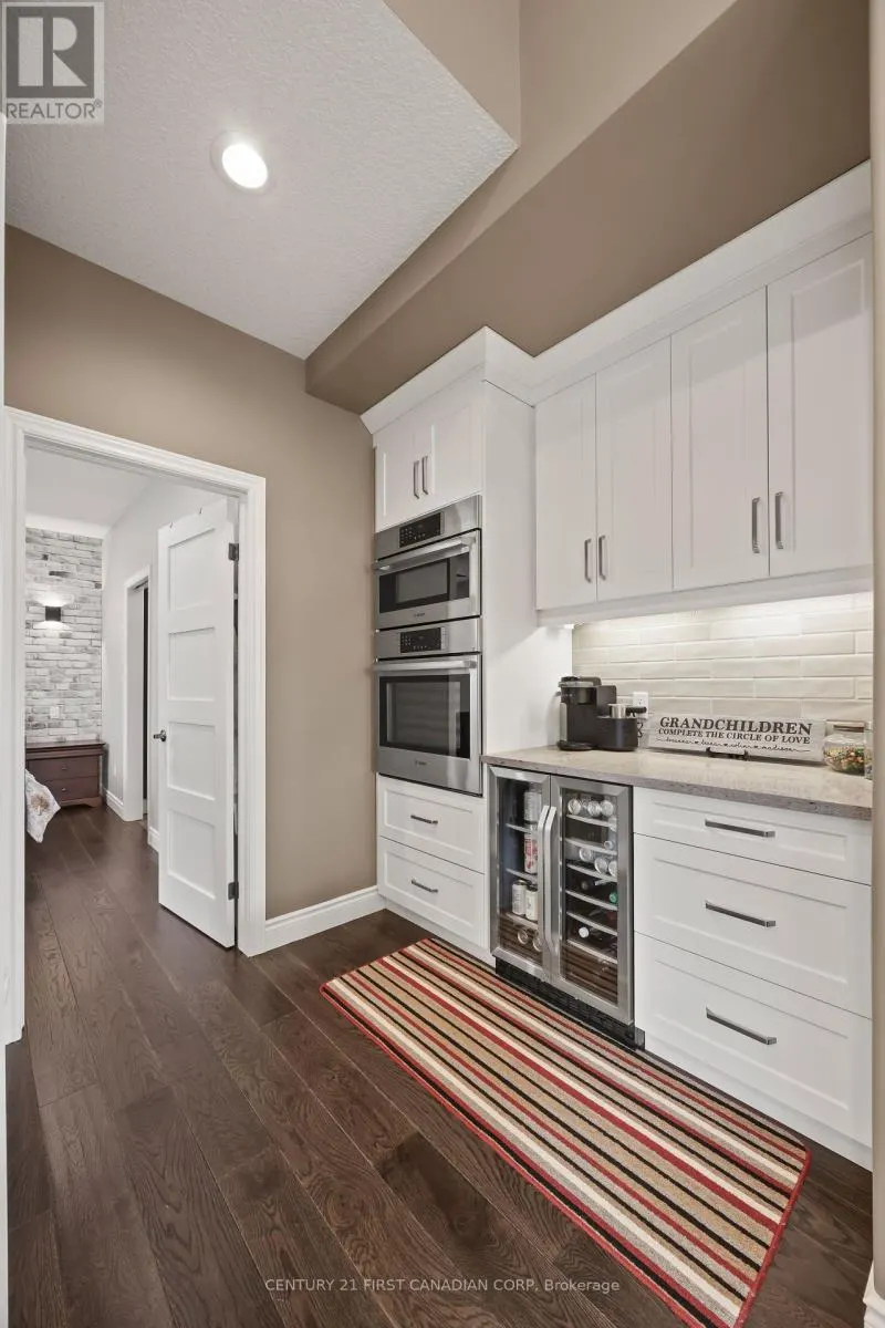 10159 MEADOWLILY CRESCENT