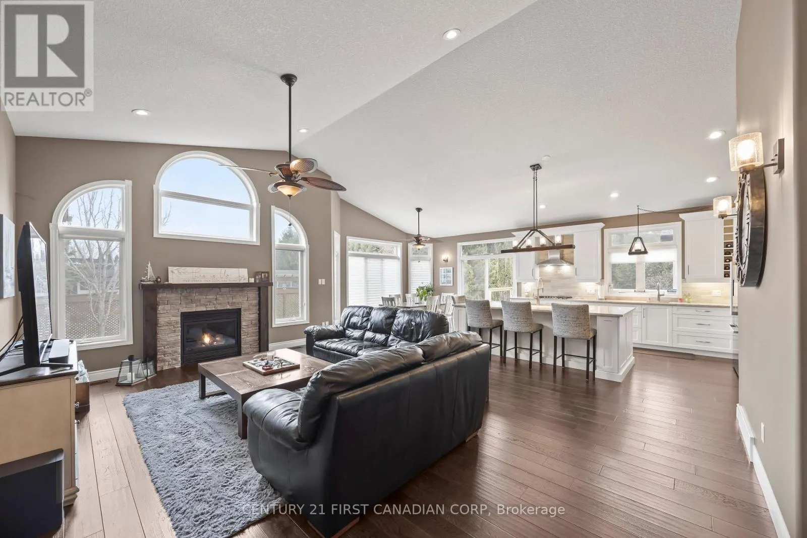 10159 MEADOWLILY CRESCENT