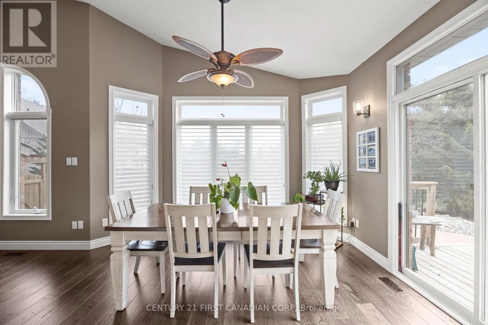 10159 MEADOWLILY CRESCENT