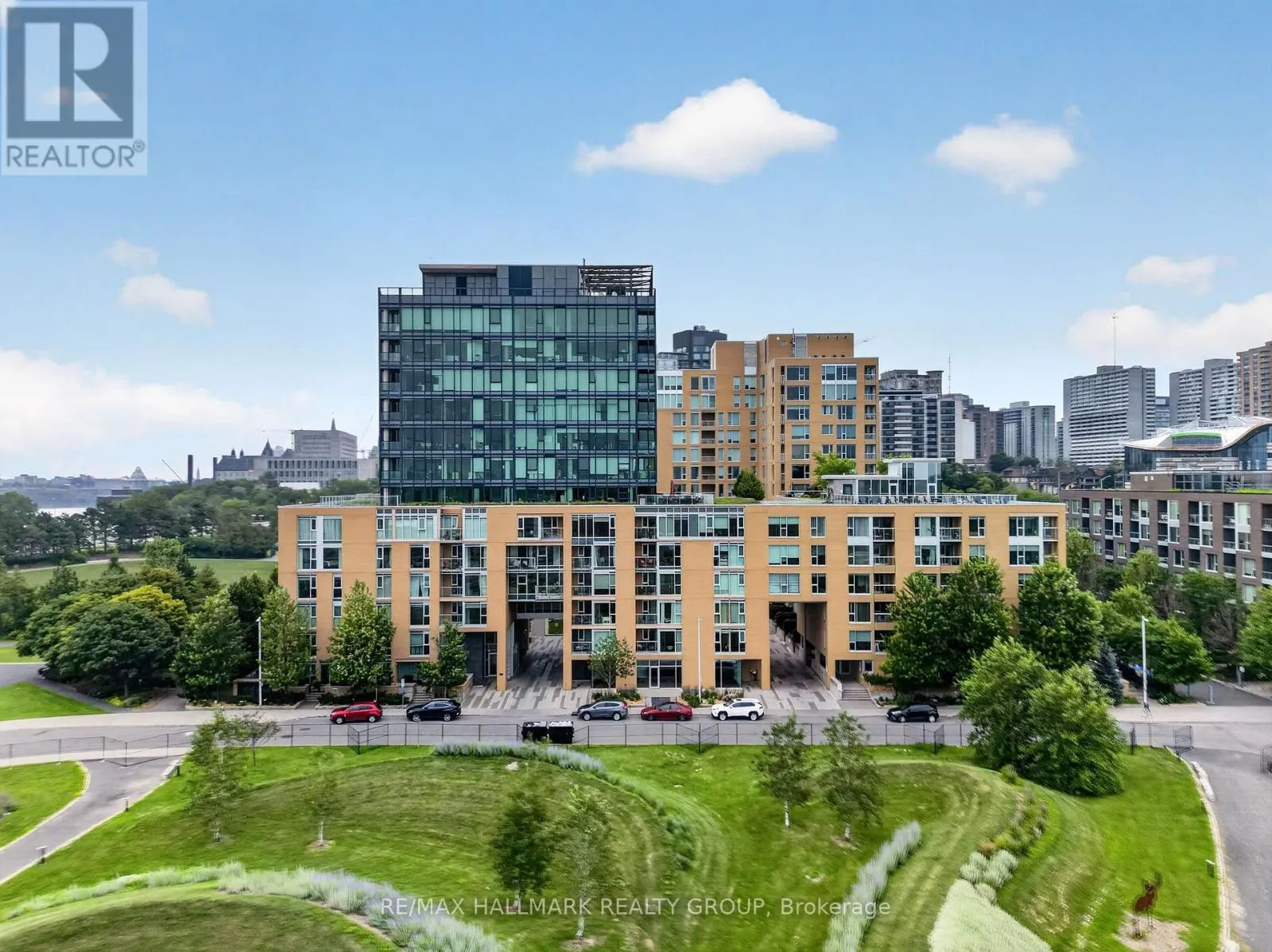 405 - 250 LETT STREET