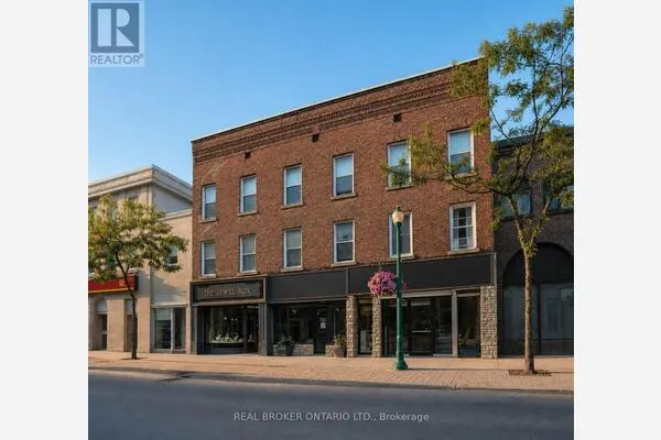 94 KING STREET W