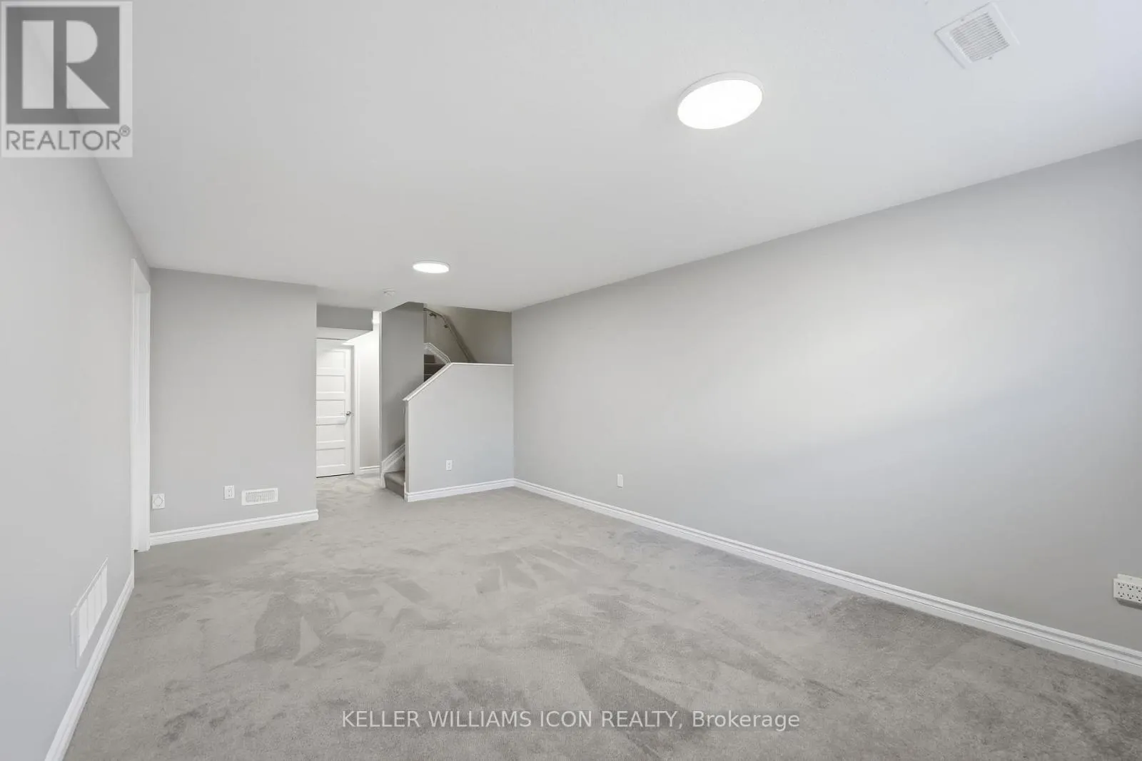 235 BANDELIER WAY