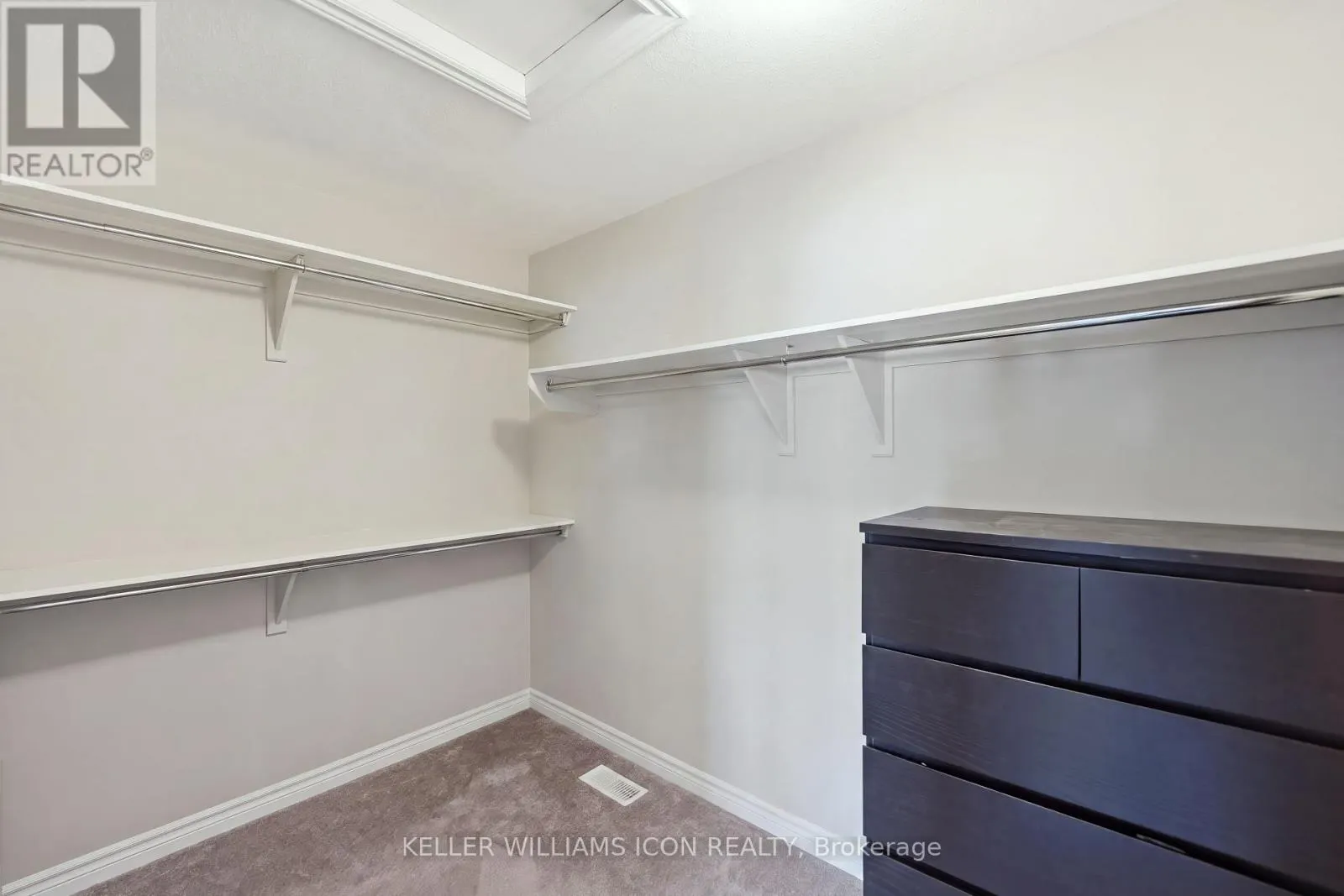 235 BANDELIER WAY