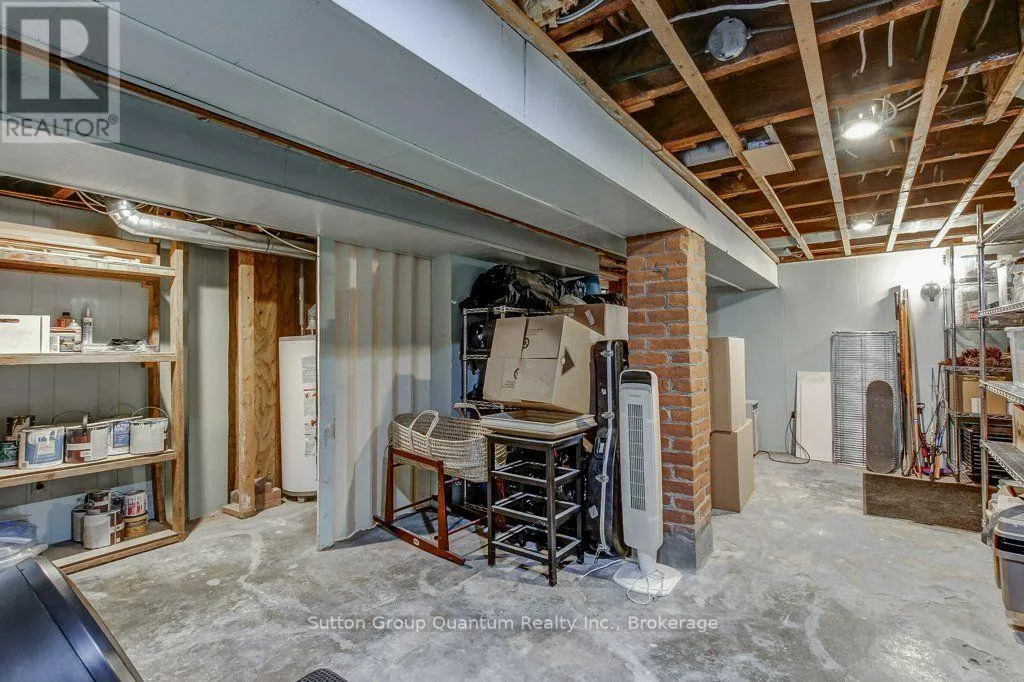 43 ROSSLYN AVENUE S