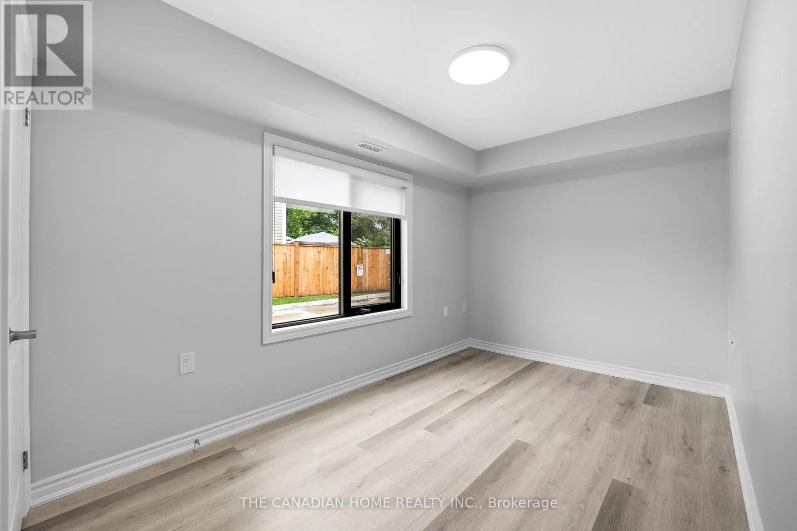 103 - 63 VINE STREET S