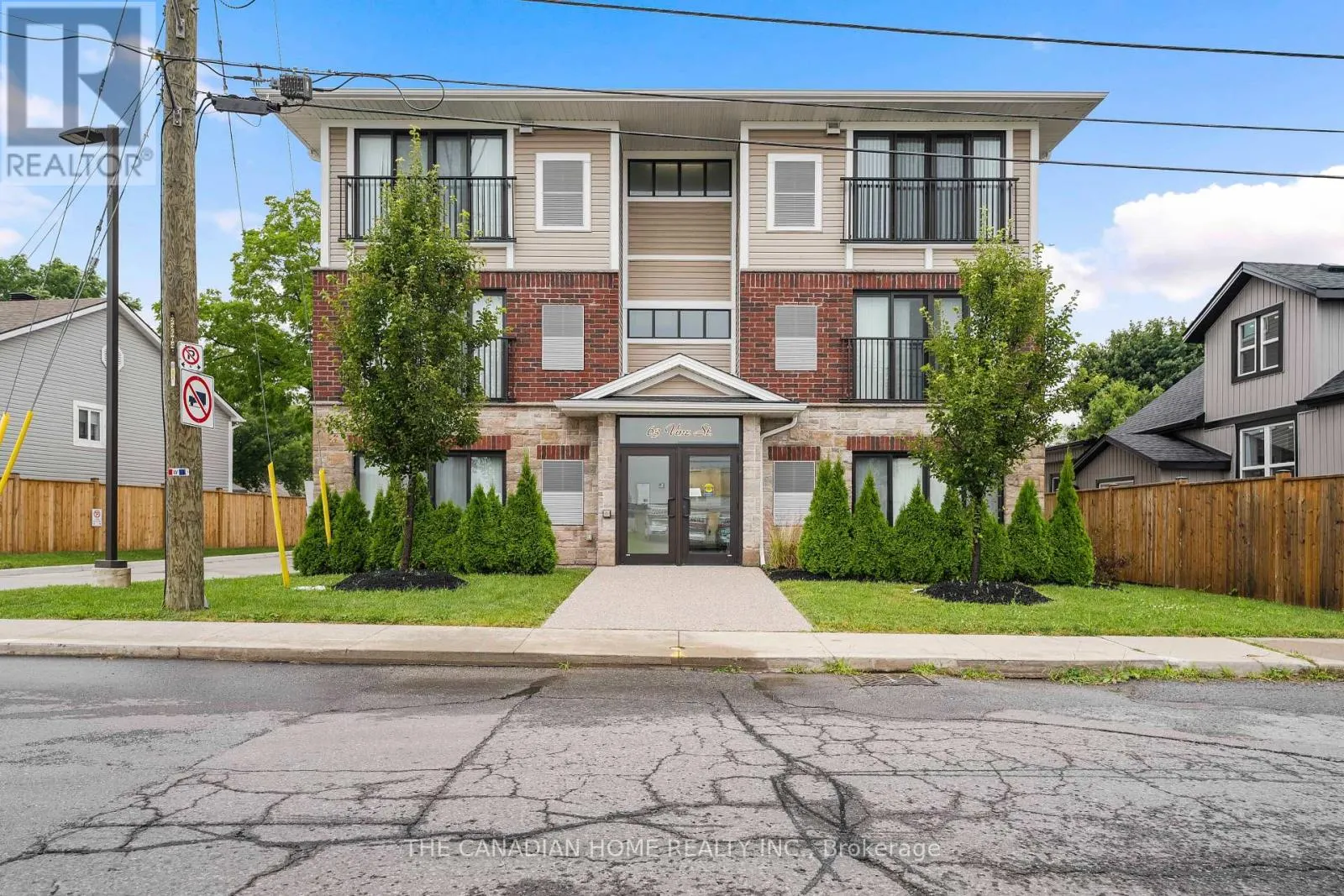 103 - 63 VINE STREET S