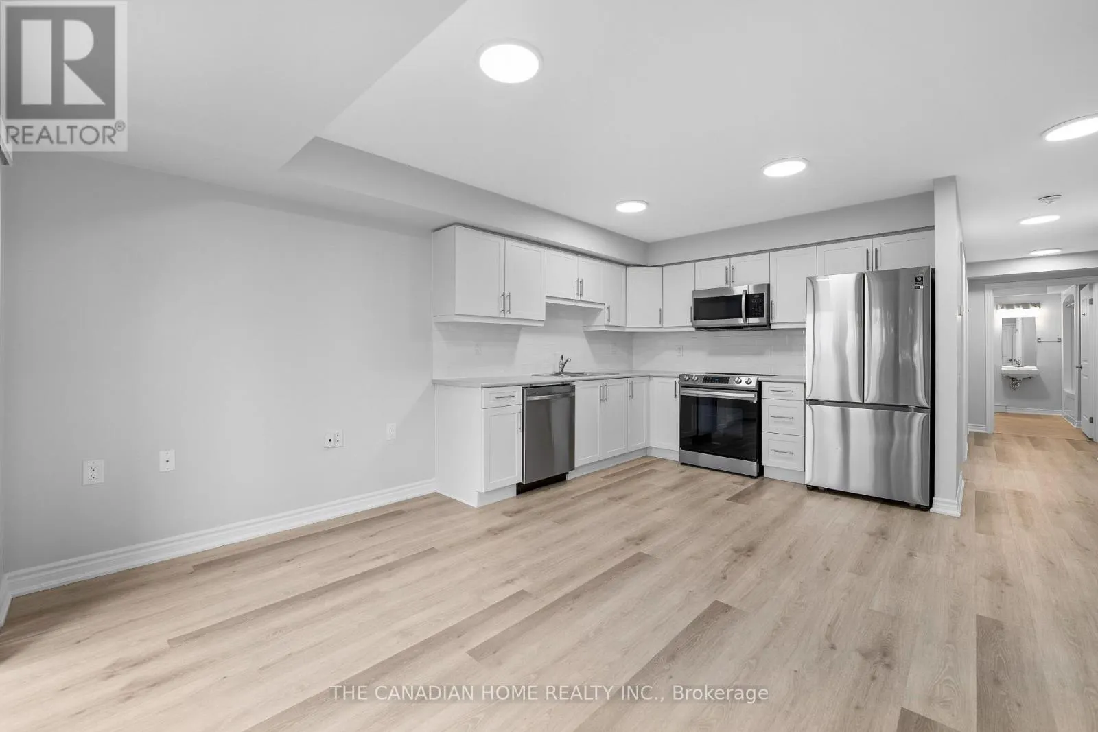 103 - 63 VINE STREET S