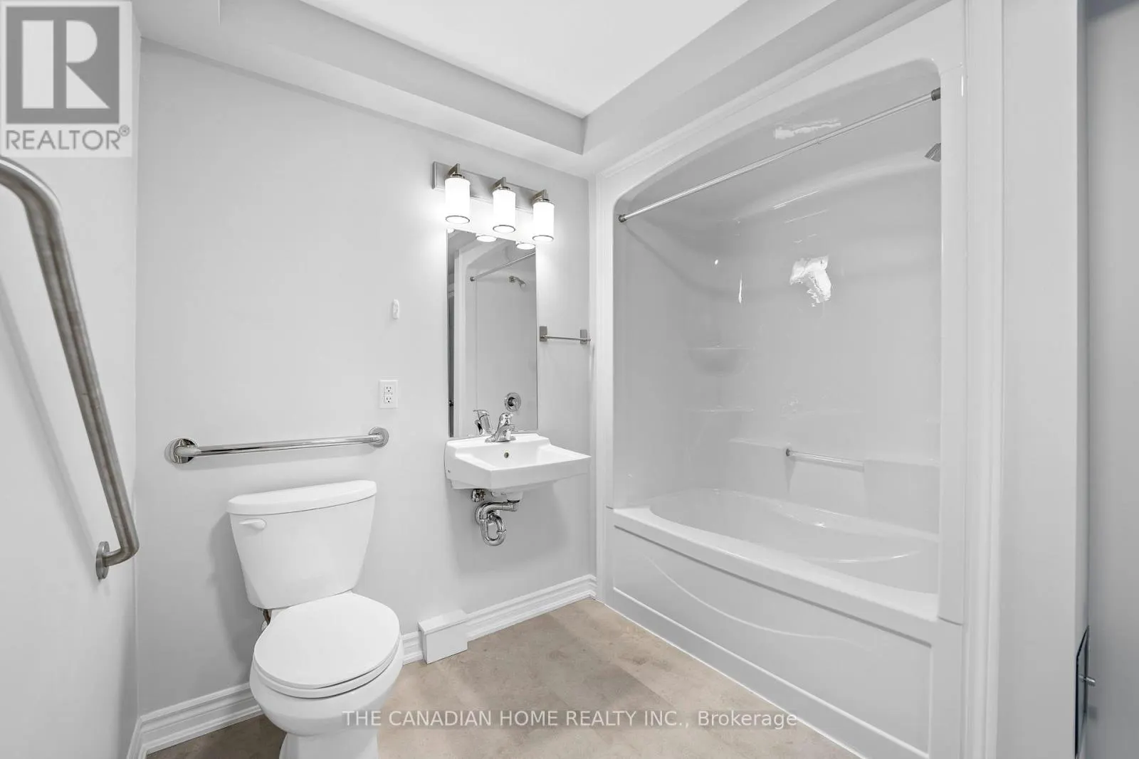 103 - 63 VINE STREET S