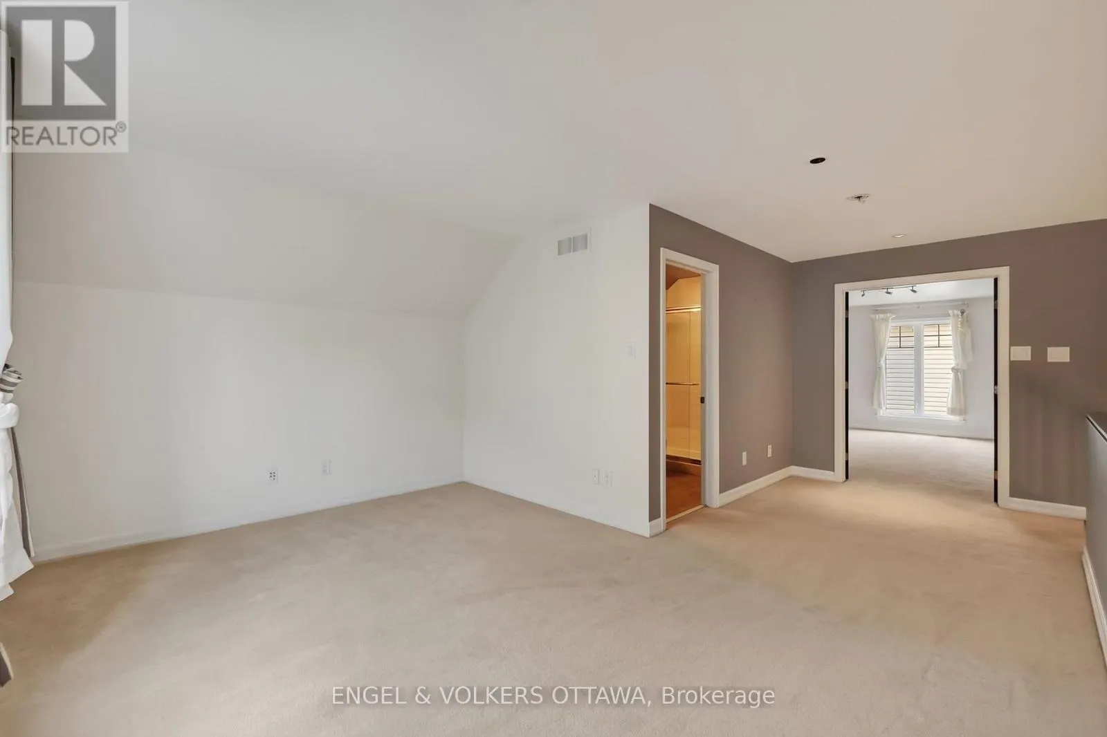547 KILBIRNIE DRIVE