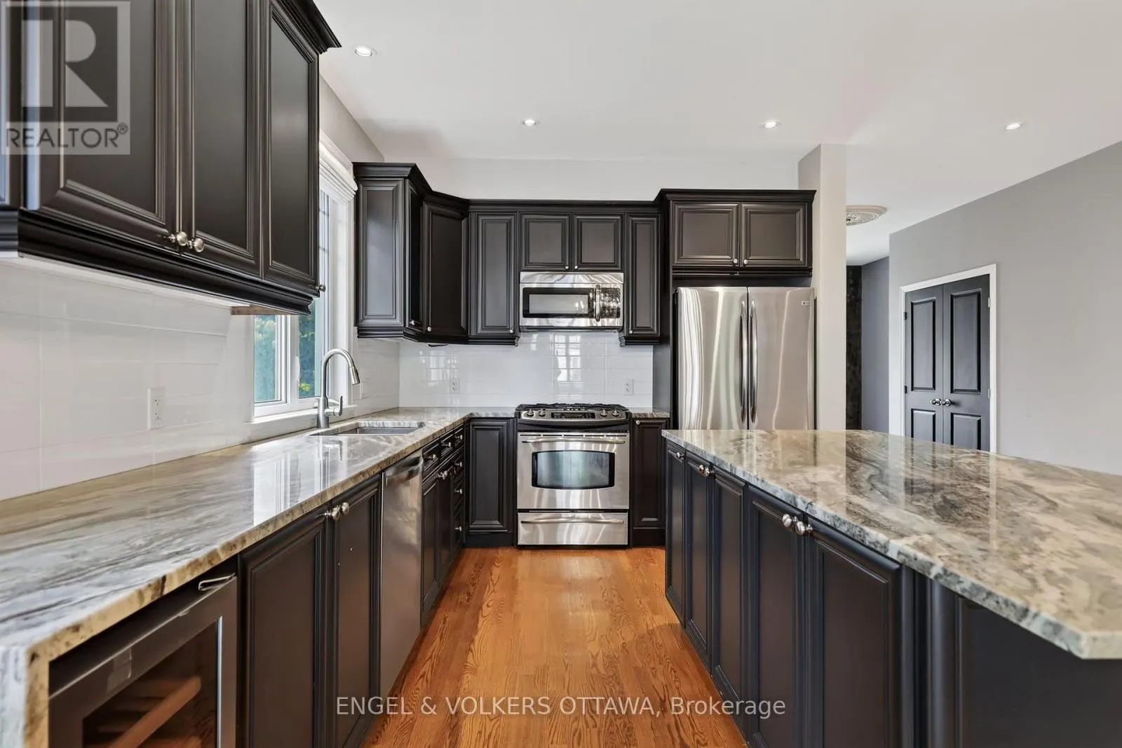 547 KILBIRNIE DRIVE
