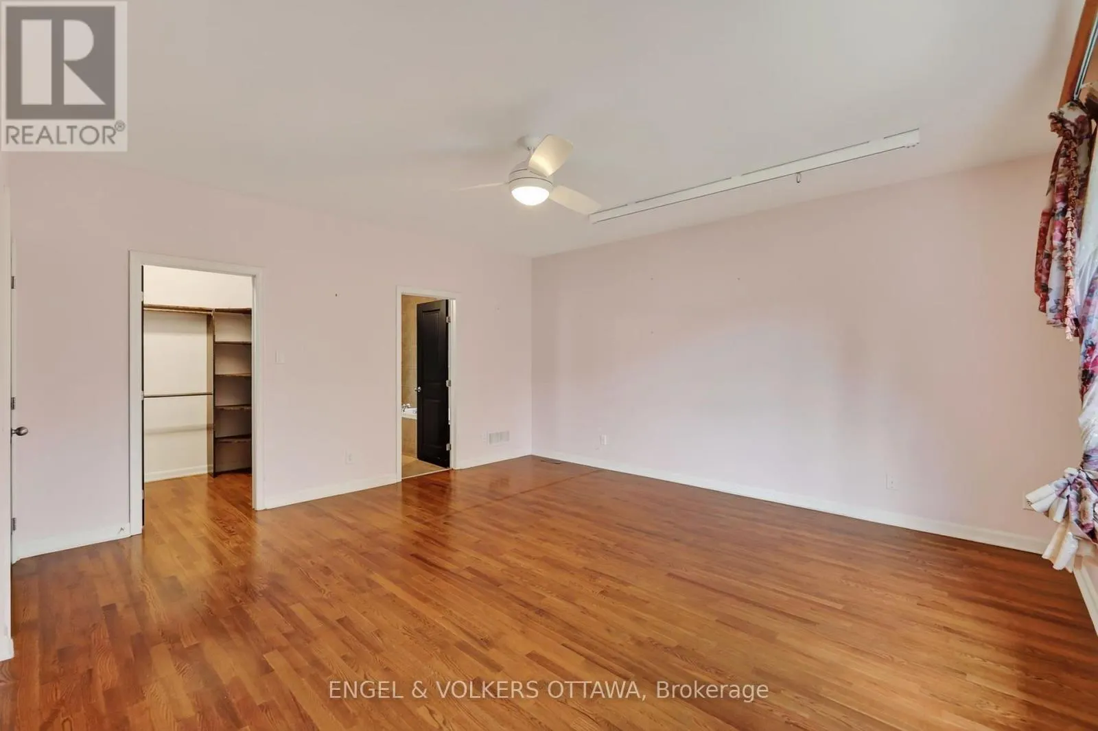 547 KILBIRNIE DRIVE