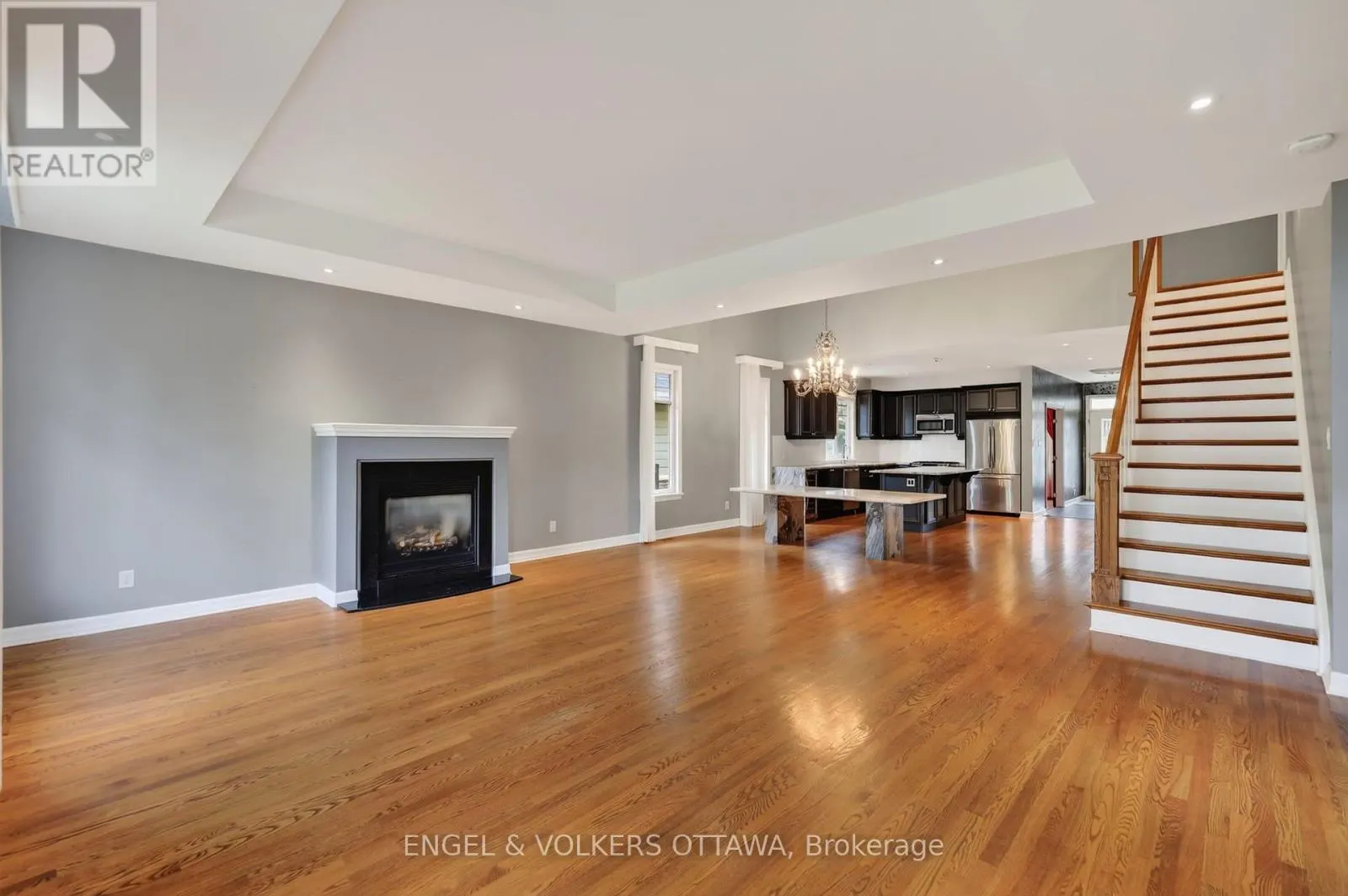 547 KILBIRNIE DRIVE