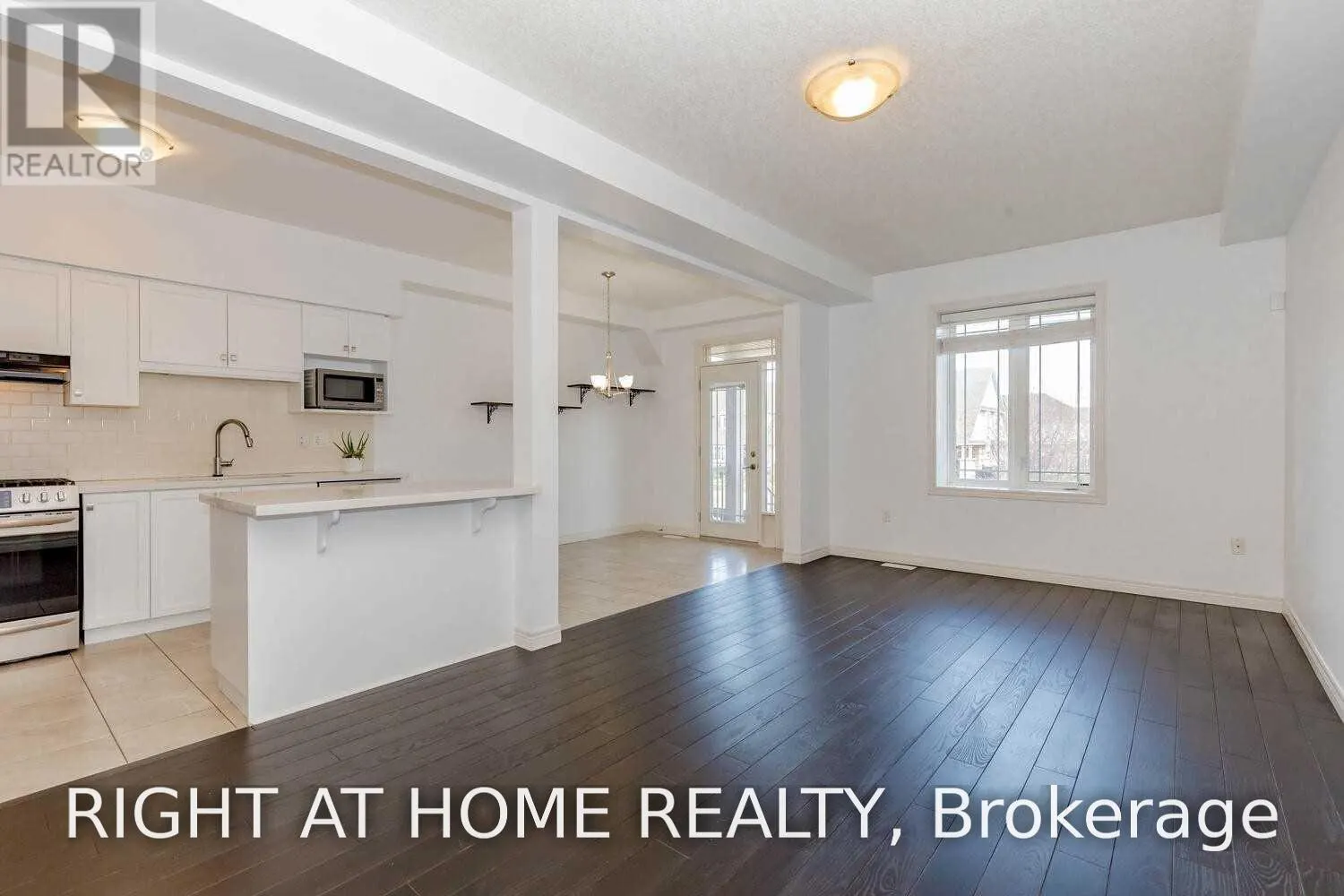 11 - 6 CHESTNUT DRIVE