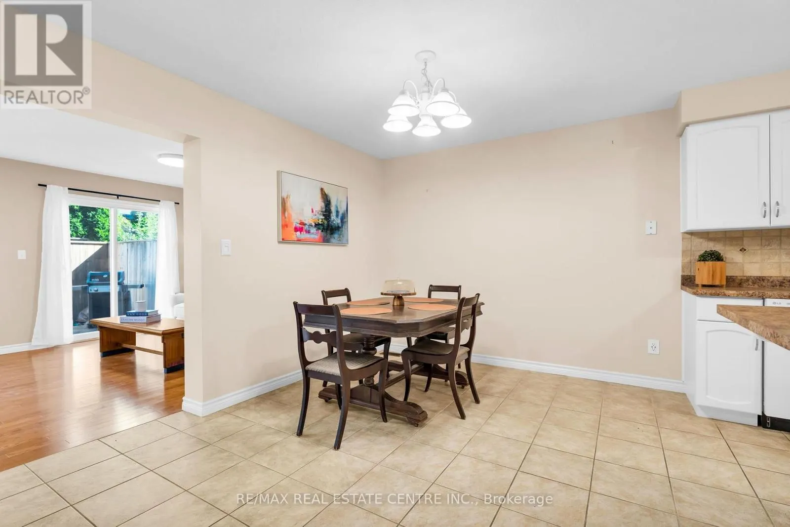 11 - 20 SHACKLETON DRIVE