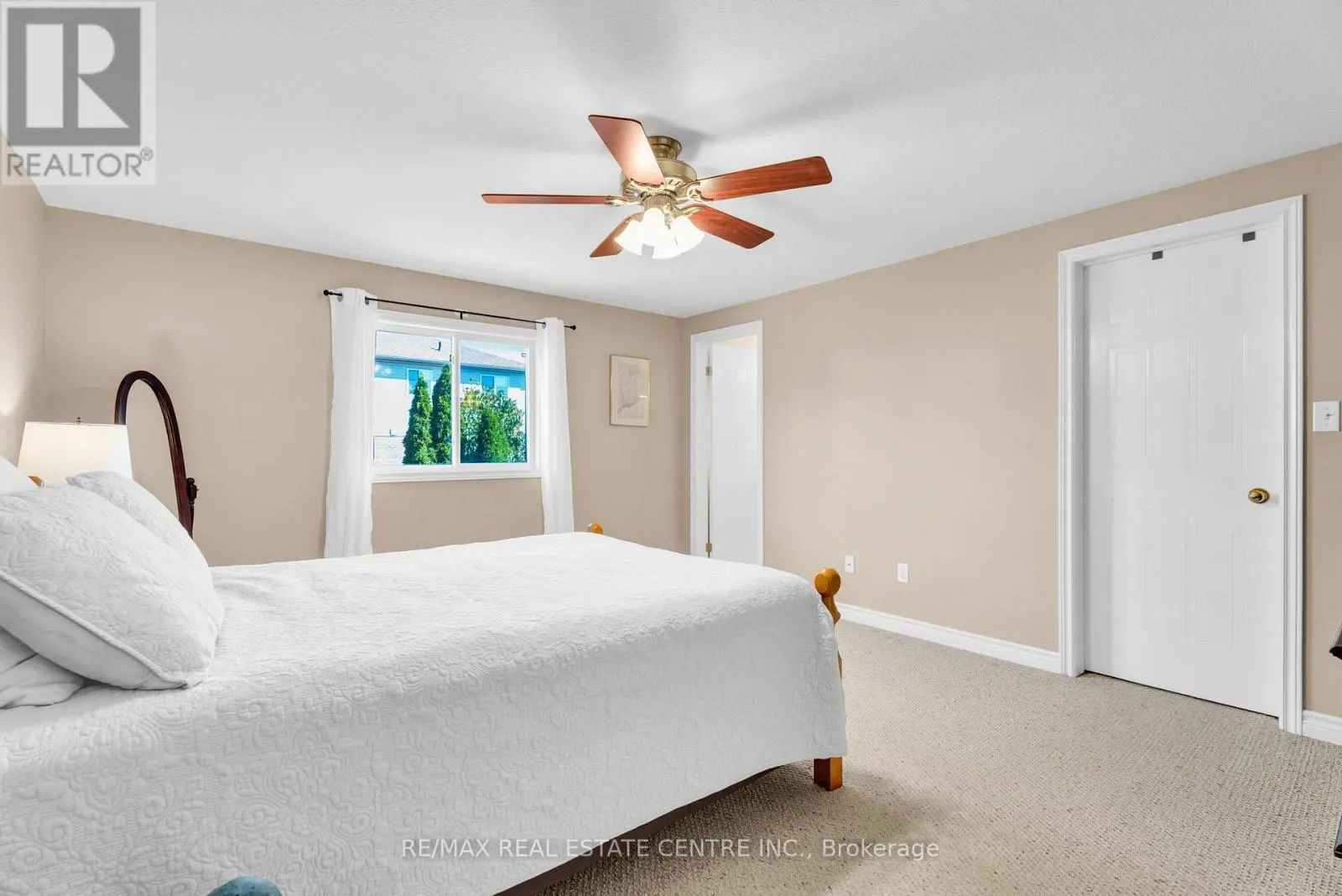 11 - 20 SHACKLETON DRIVE