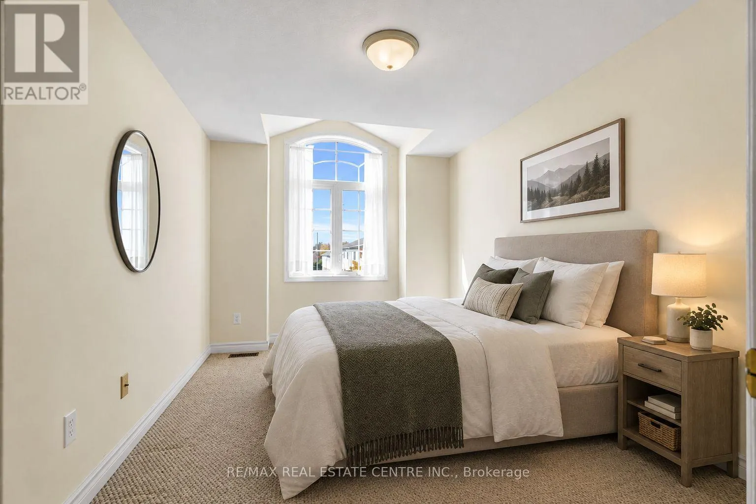 11 - 20 SHACKLETON DRIVE