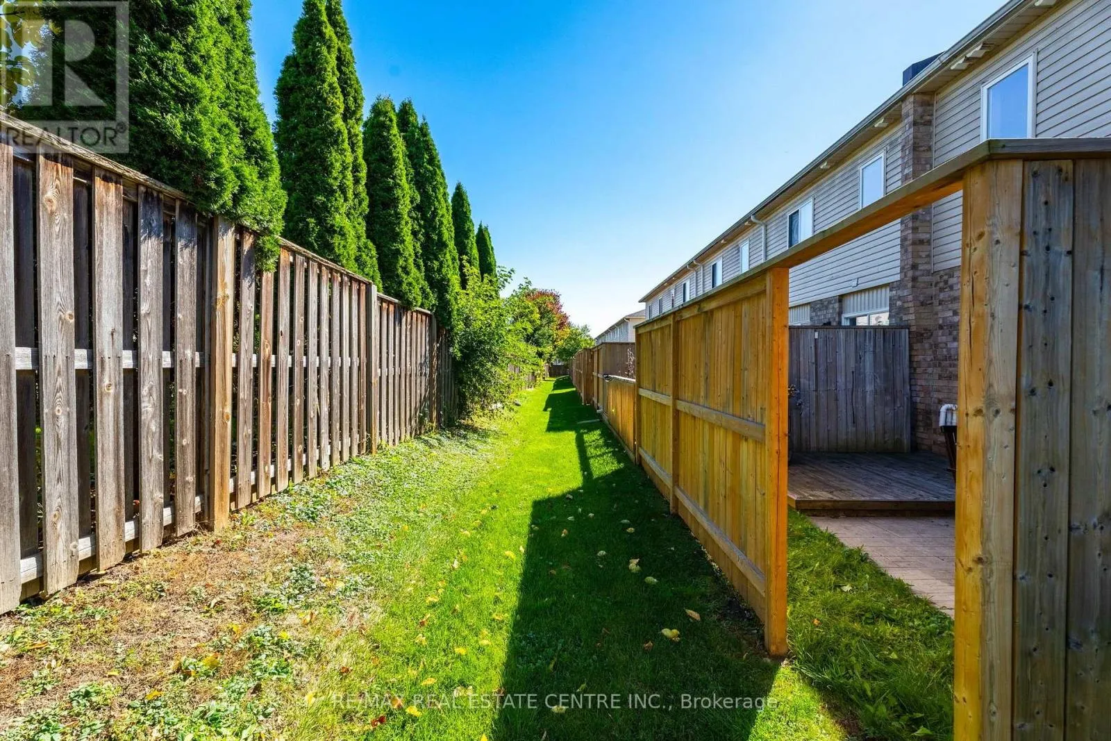 11 - 20 SHACKLETON DRIVE