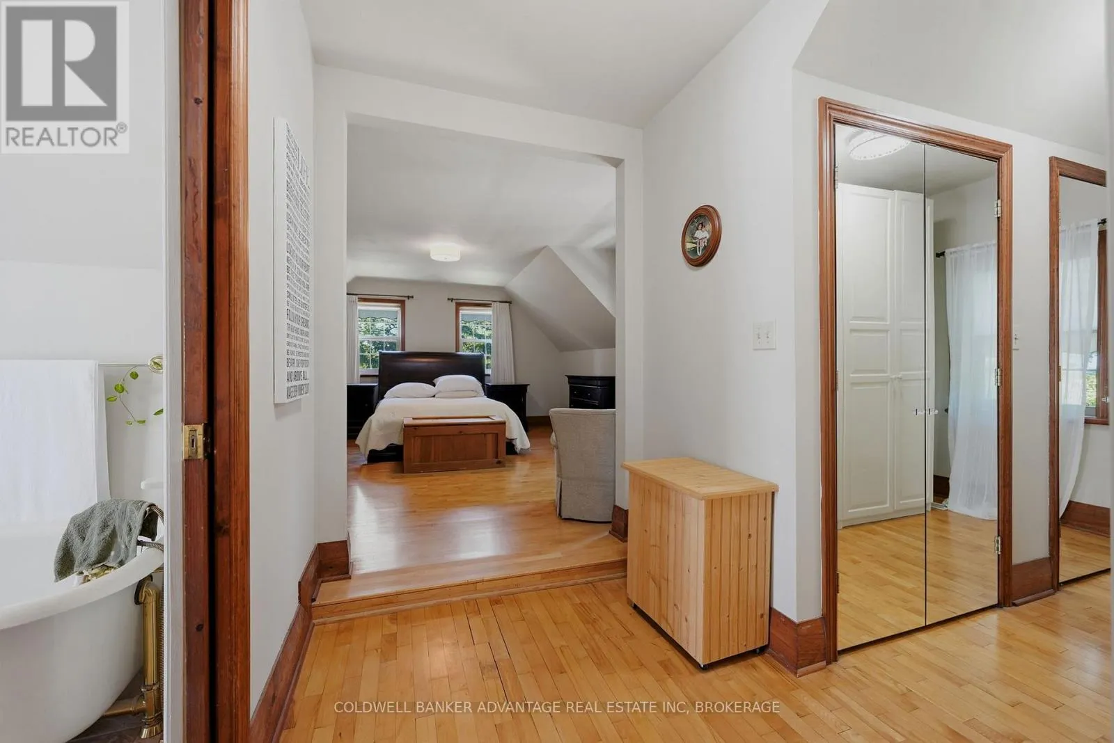 4698 SANDY COVE DRIVE