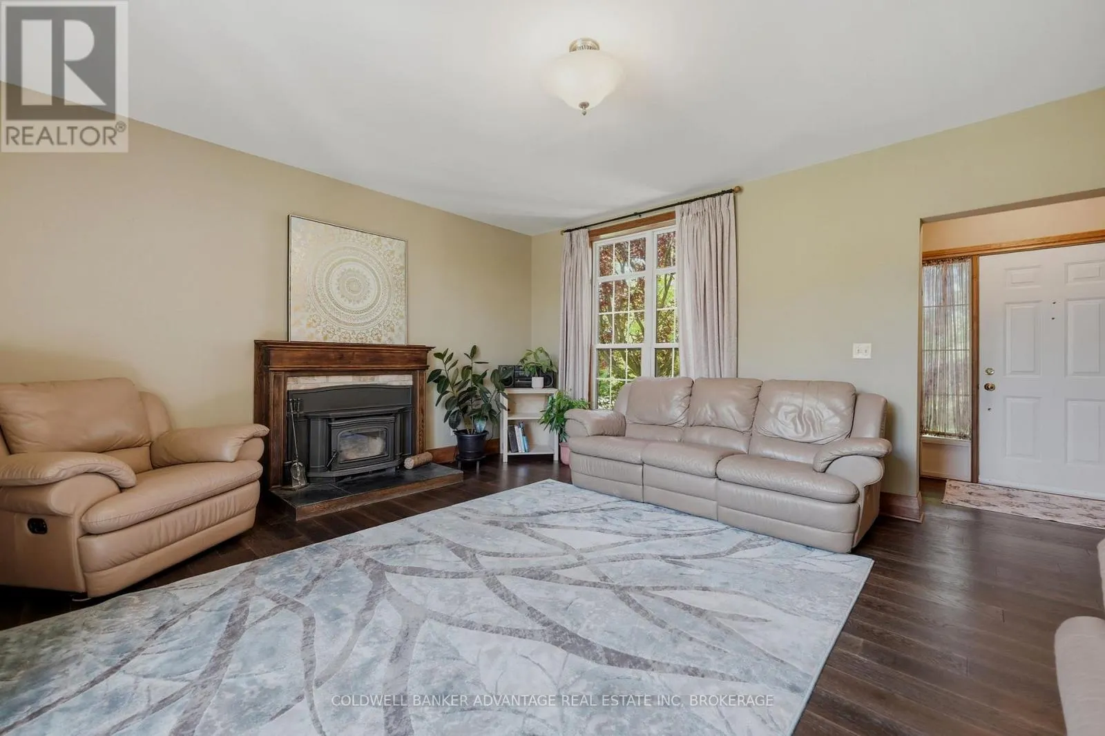 4698 SANDY COVE DRIVE