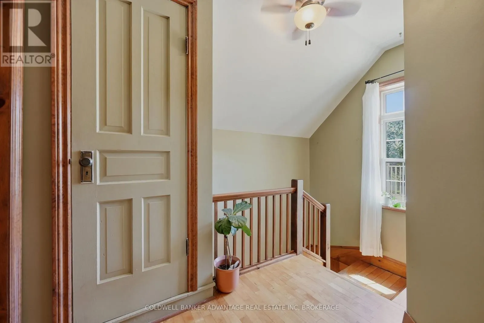 4698 SANDY COVE DRIVE