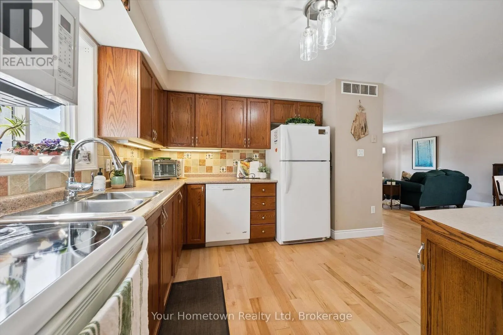 45 PEGLAR CRESCENT
