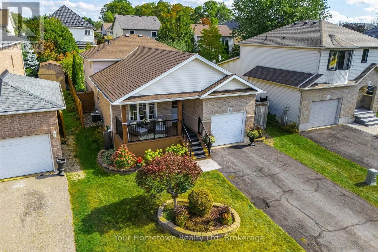 45 PEGLAR CRESCENT