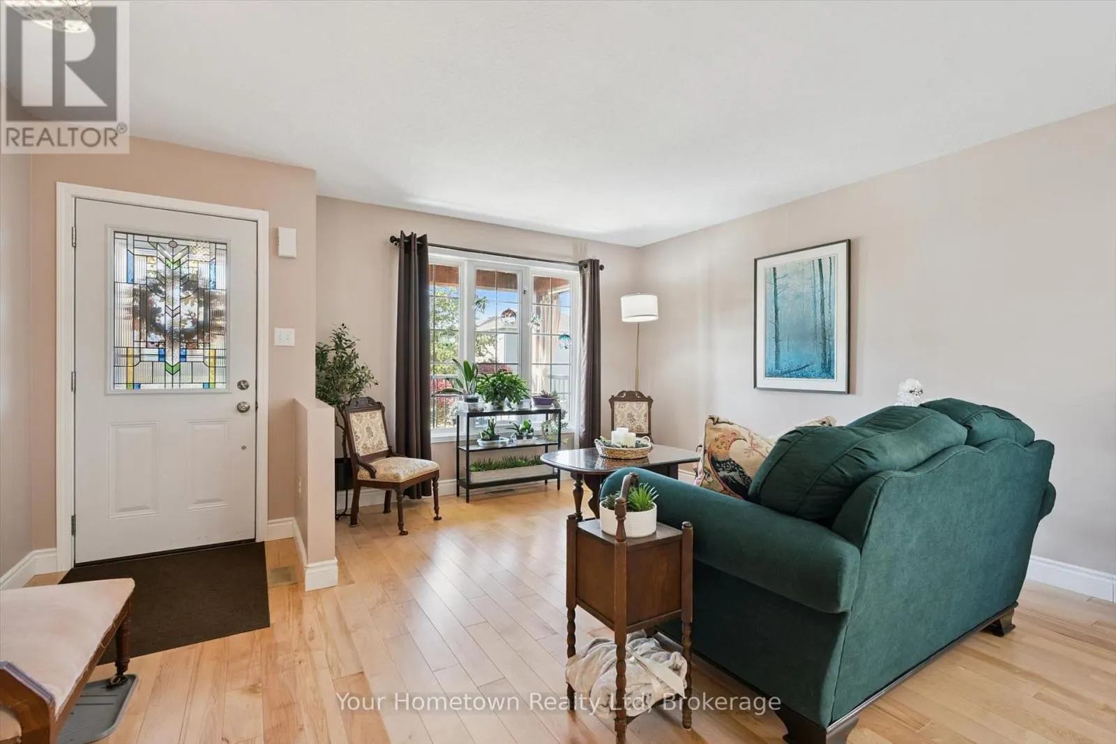 45 PEGLAR CRESCENT