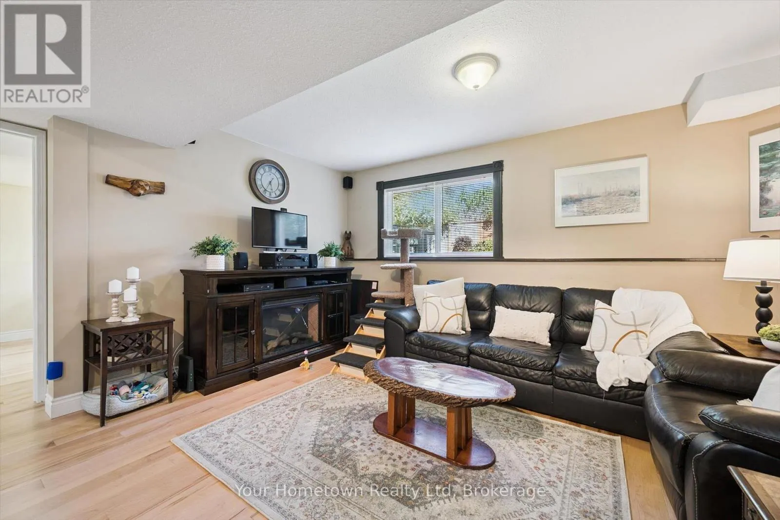 45 PEGLAR CRESCENT