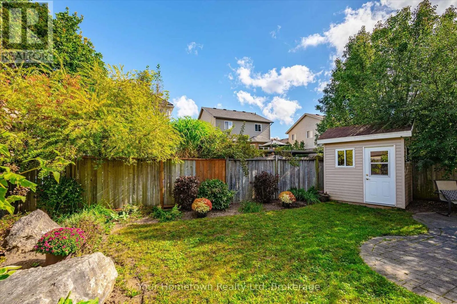 45 PEGLAR CRESCENT