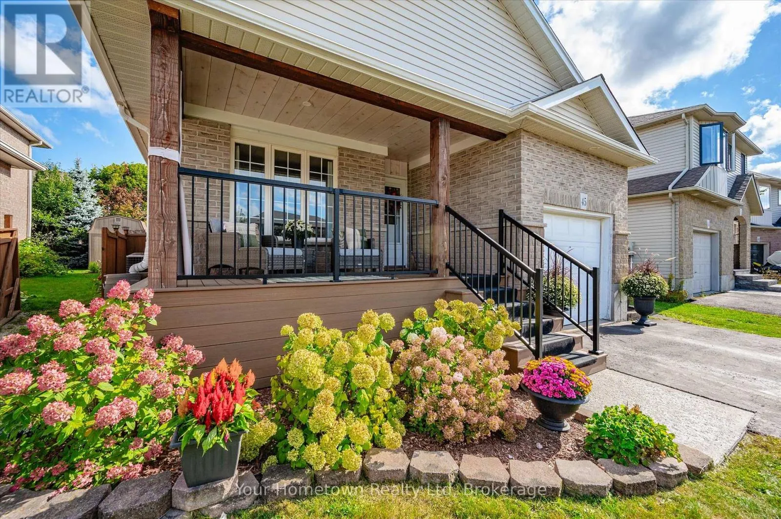 45 PEGLAR CRESCENT