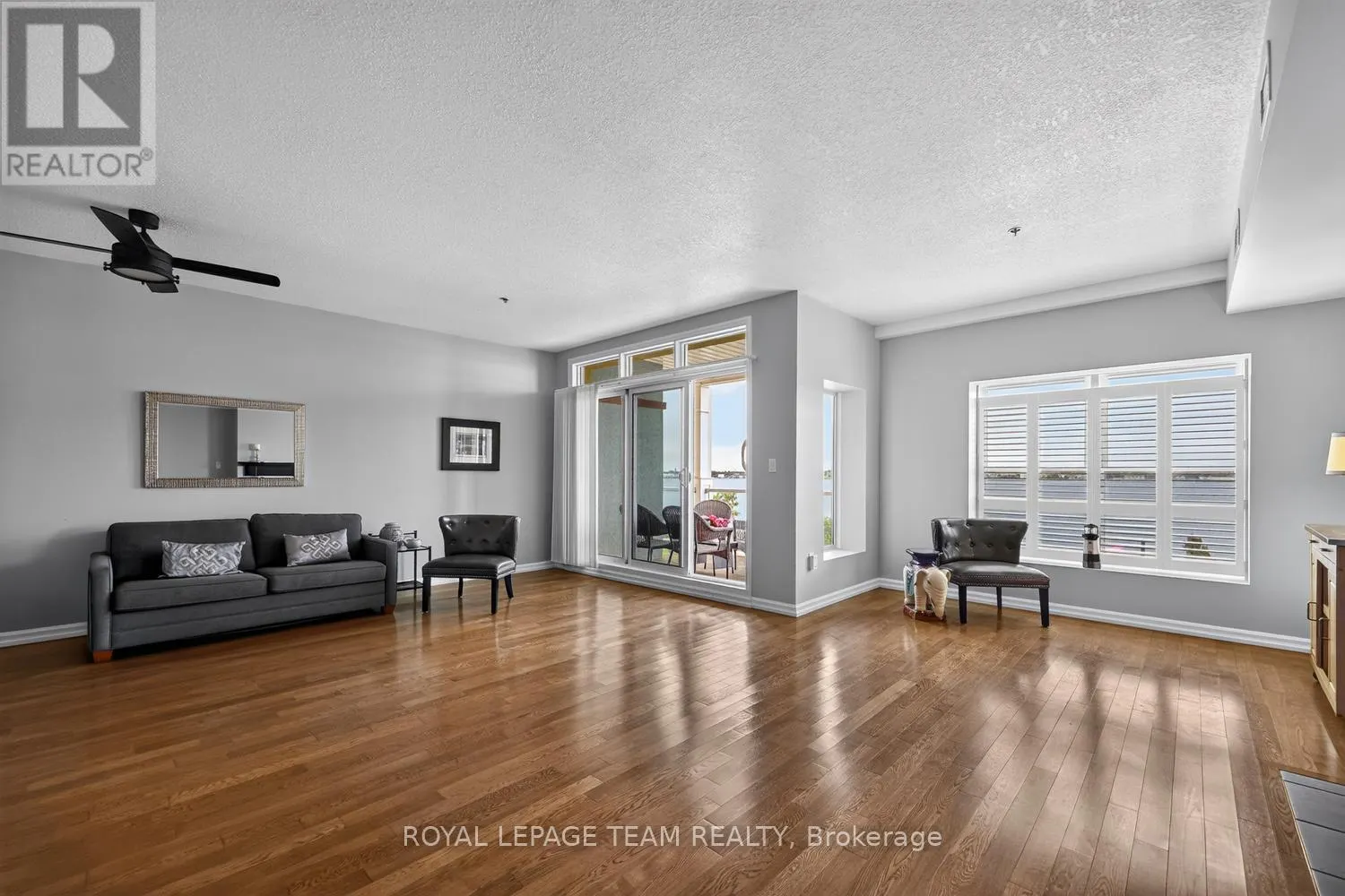 205 - 175 WATER STREET W