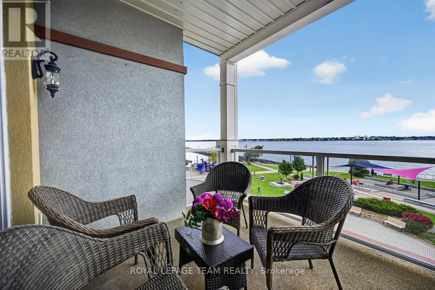205 - 175 WATER STREET W
