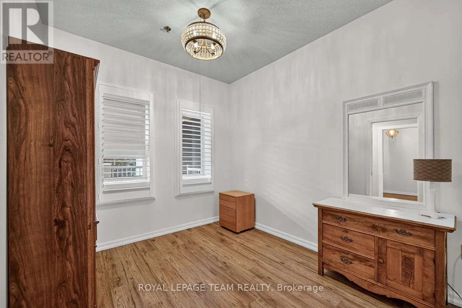205 - 175 WATER STREET W
