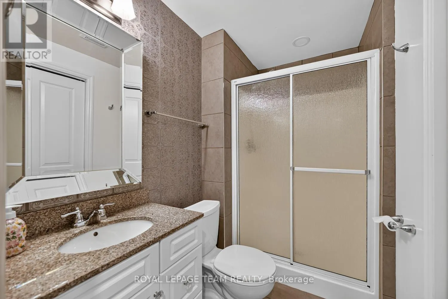 205 - 175 WATER STREET W