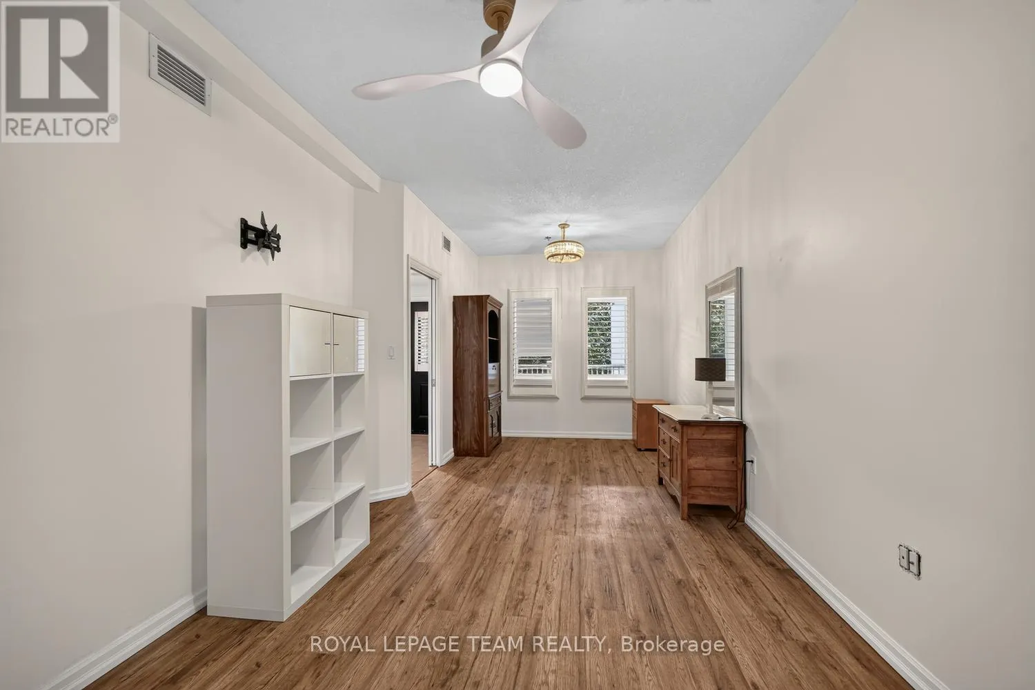205 - 175 WATER STREET W