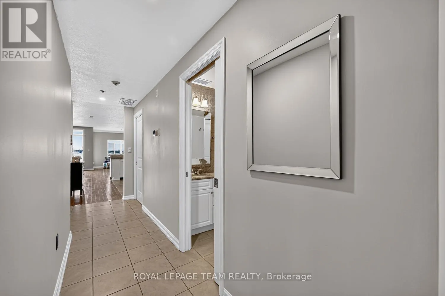 205 - 175 WATER STREET W