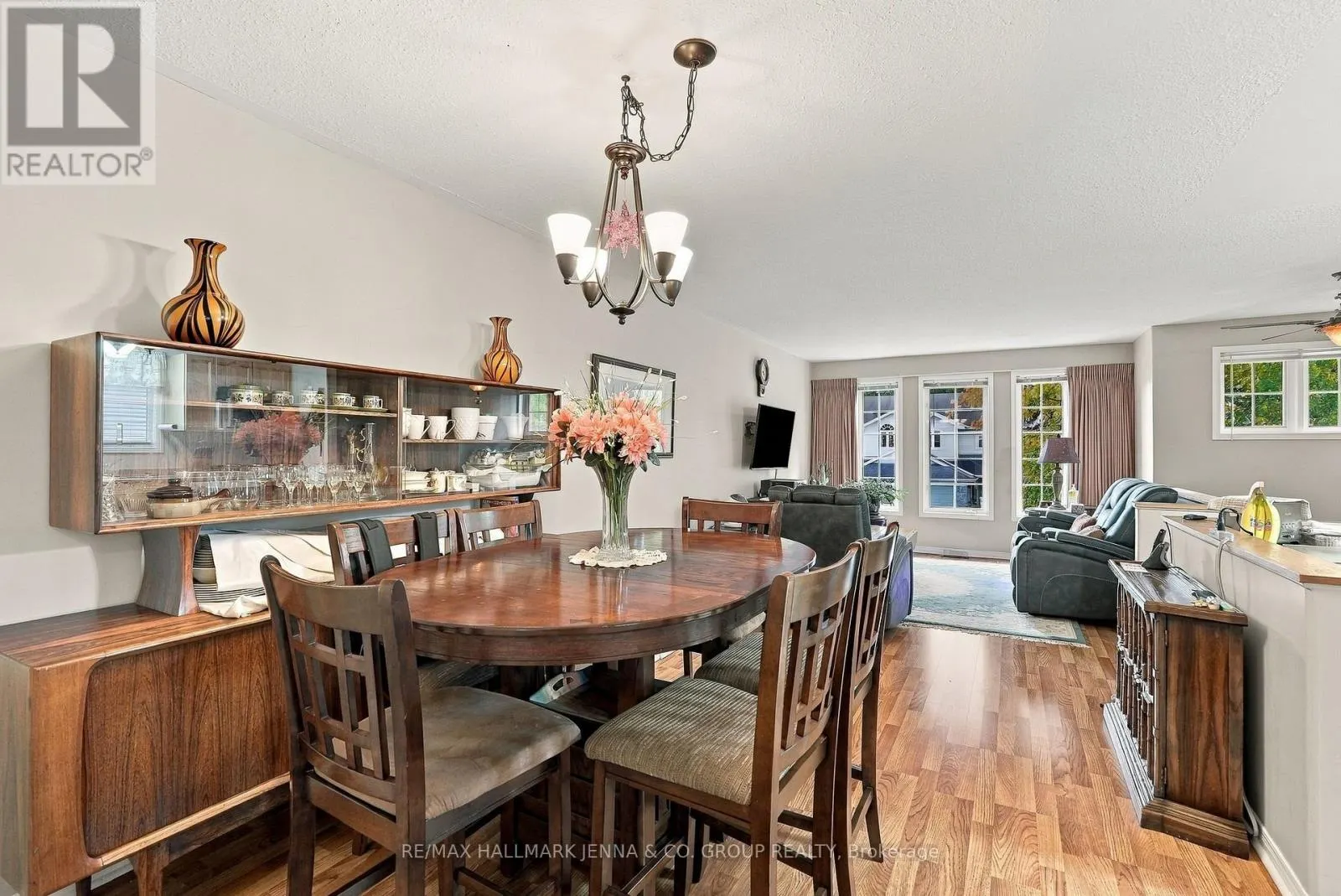 64 WHALINGS CIRCLE