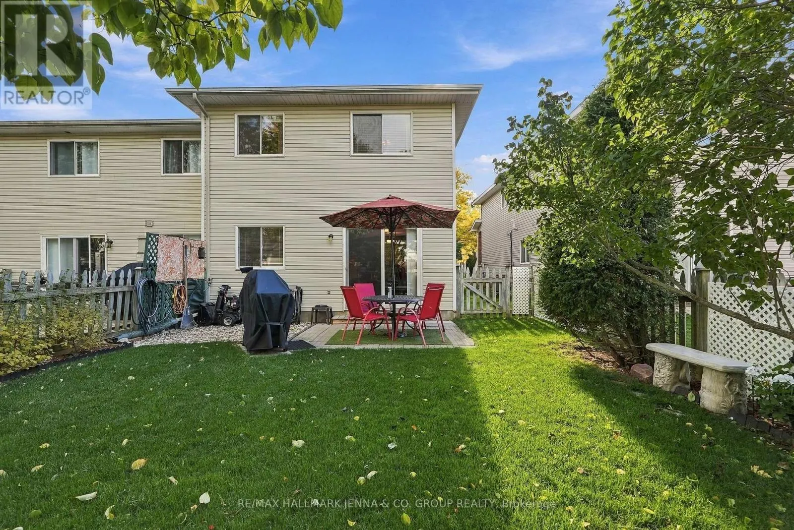64 WHALINGS CIRCLE
