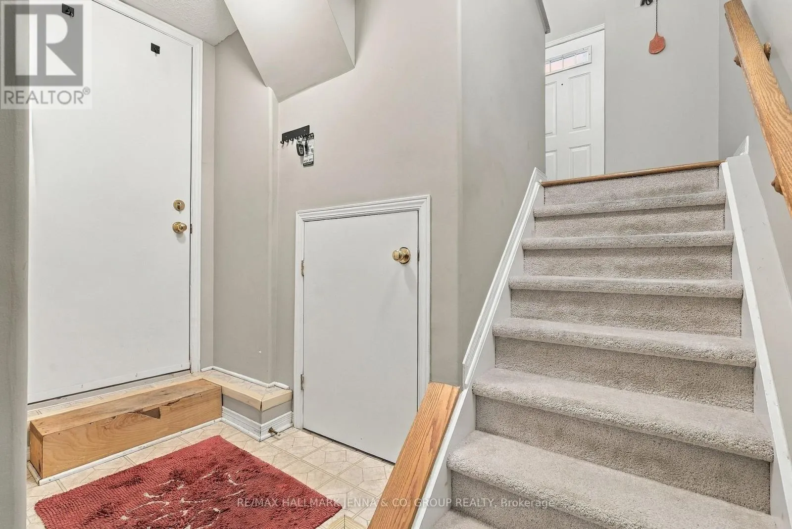 64 WHALINGS CIRCLE